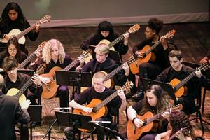 STUDENT PORCH Douglas Anderson Guitar Ensemble