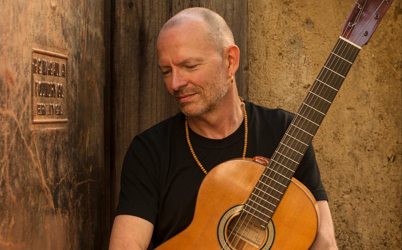 Featured image for “Ottmar Liebert and Luna Negra”