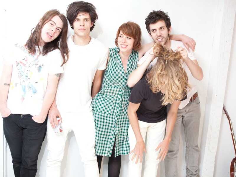 Featured image for “Grouplove”