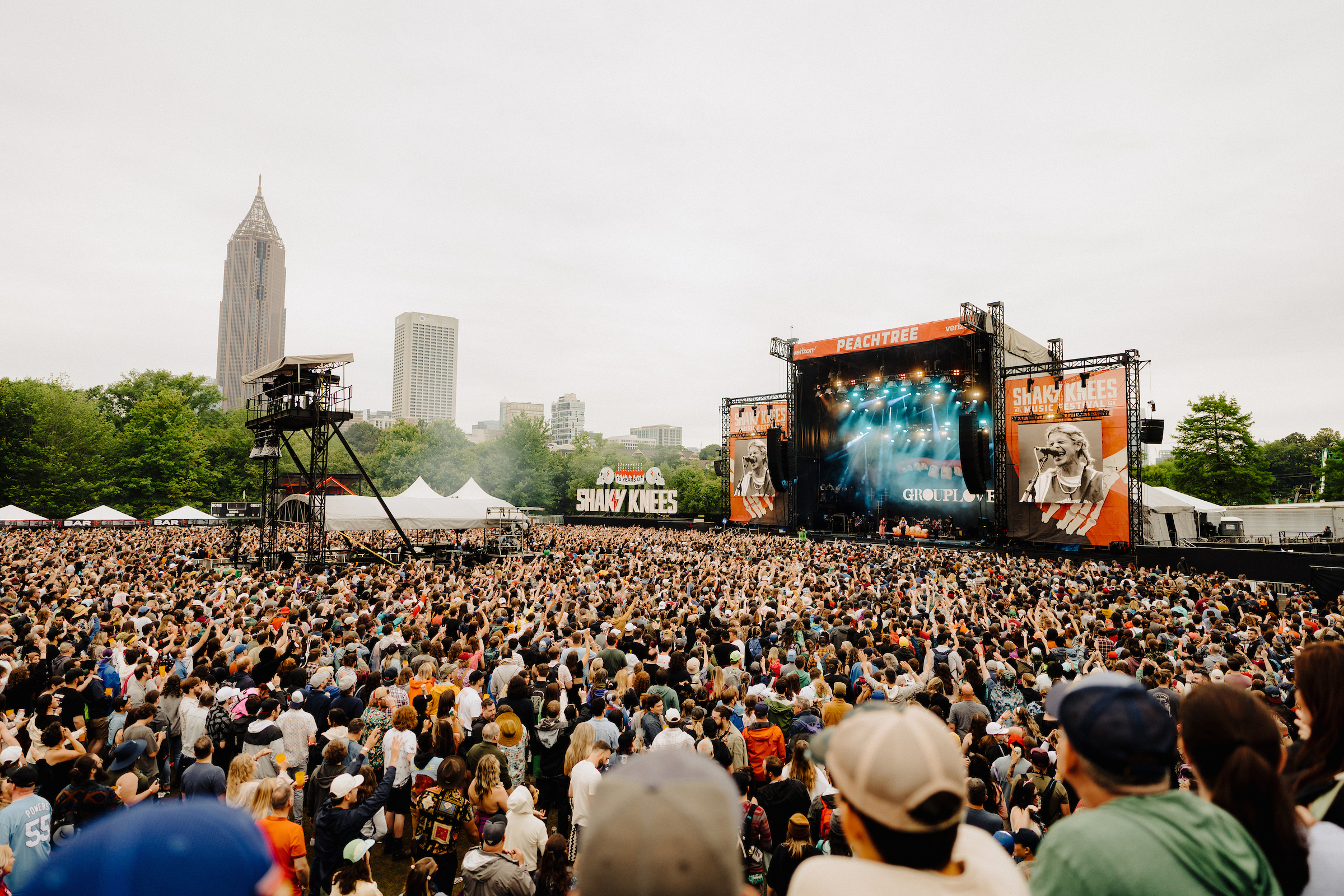 Crowd shot of Shaky Knees 2023