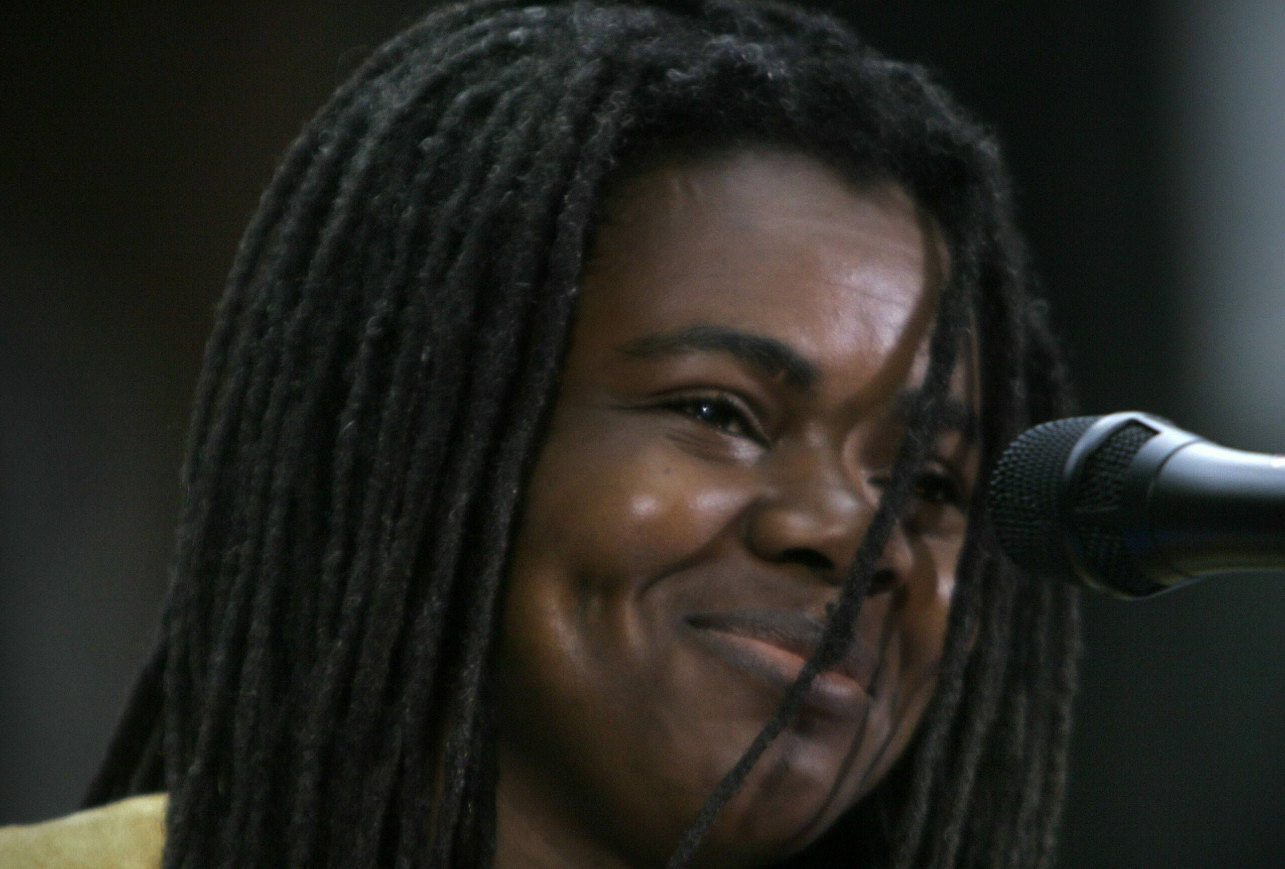 Featured image for “Tracy Chapman Becomes the First Black Person to win Song of the Year at the CMAs”