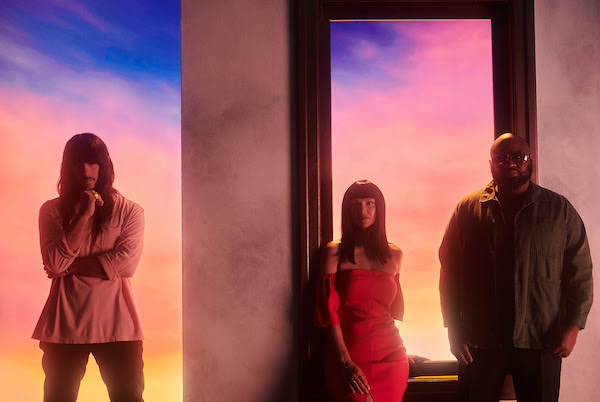 Featured image for “Khruangbin Preview First New Album Since 2020 With the Idyllic “A Love International””