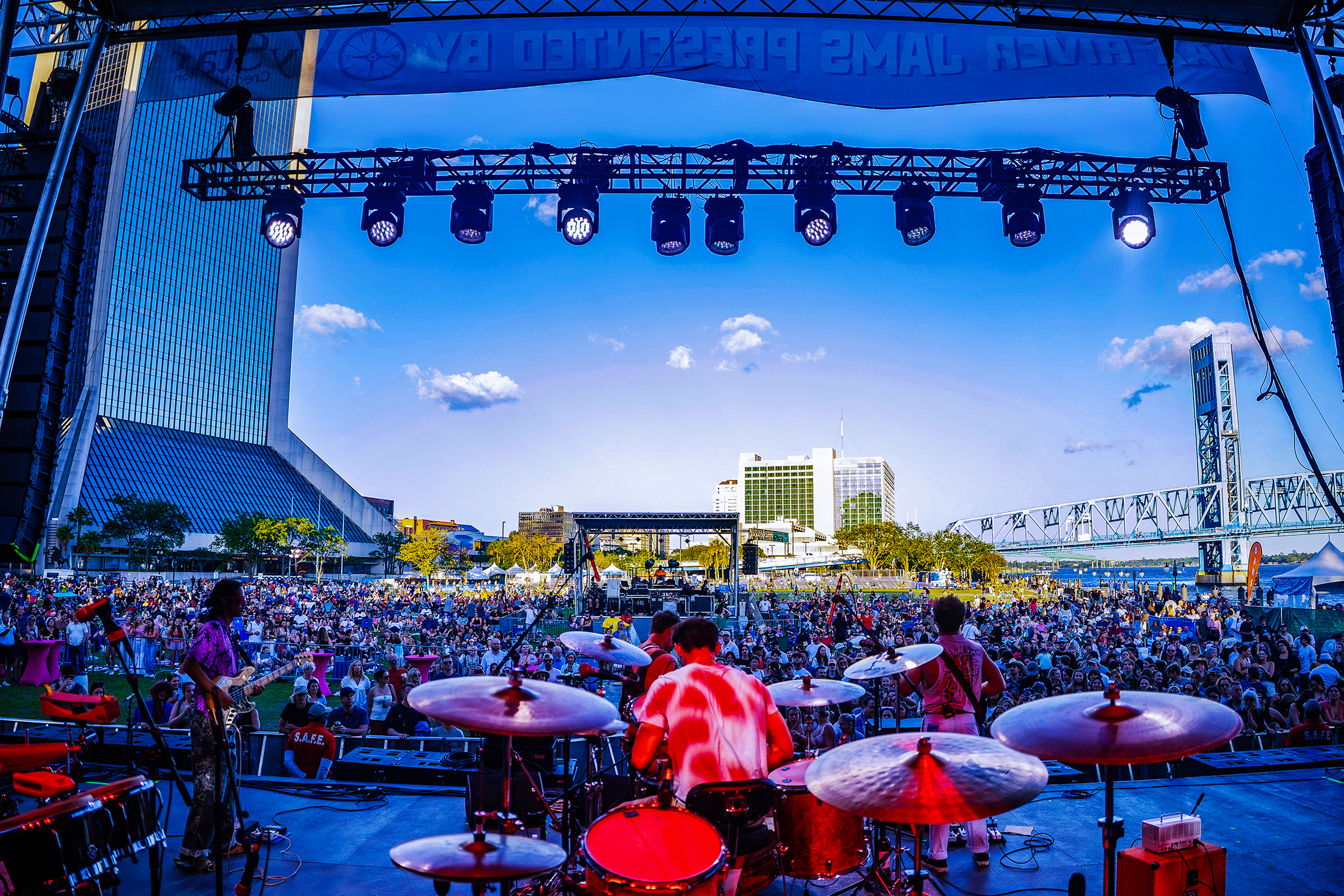 Featured image for “Jax River Jams Returns in April with Earthgang, Bishop Briggs, Rodney Atkins, Andy Grammer and Lots of Locals”