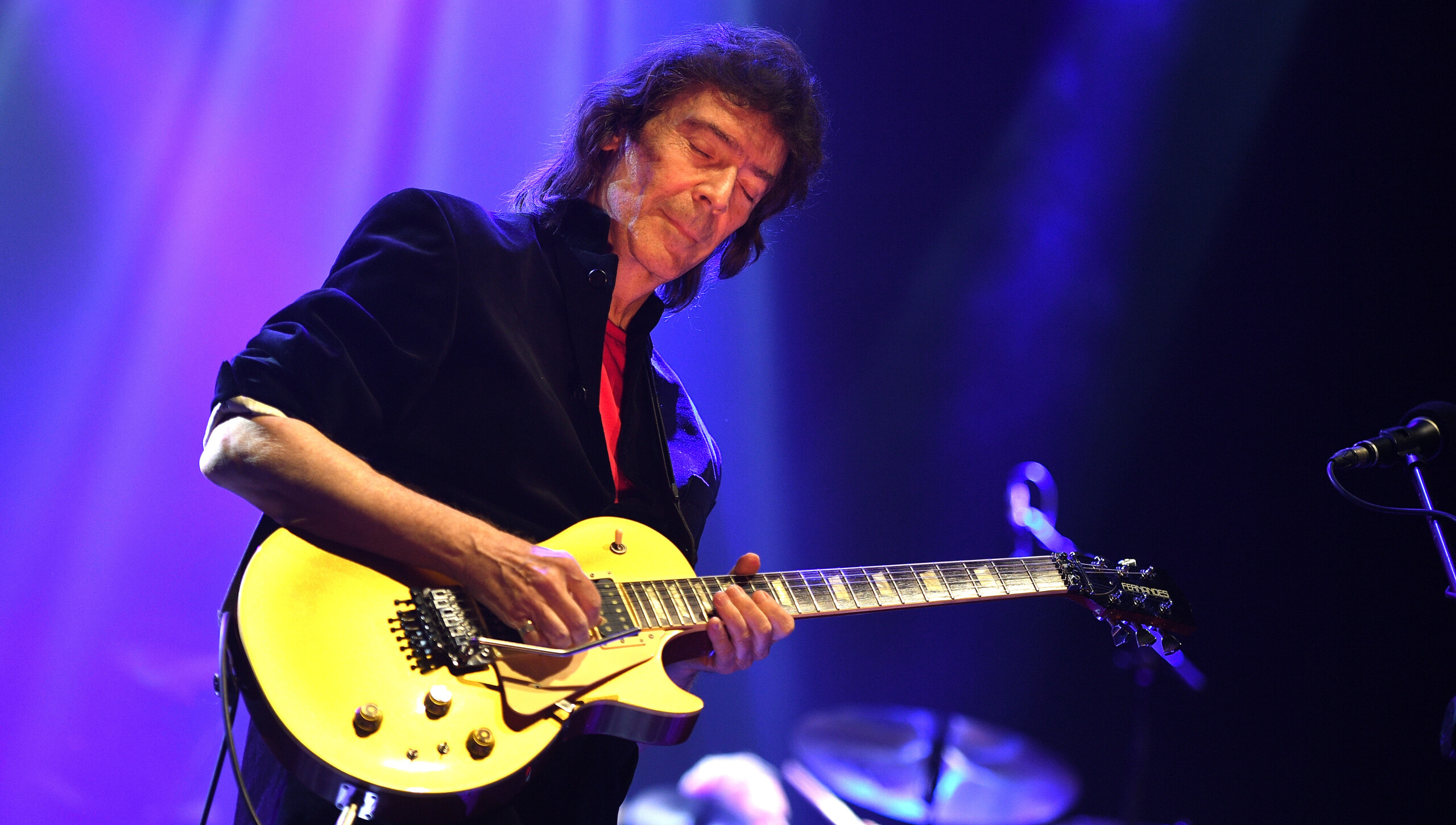 Featured image for “Progressive Rock Guitarist Steve Hackett and the Art of Moving Forward from Genesis Onward”